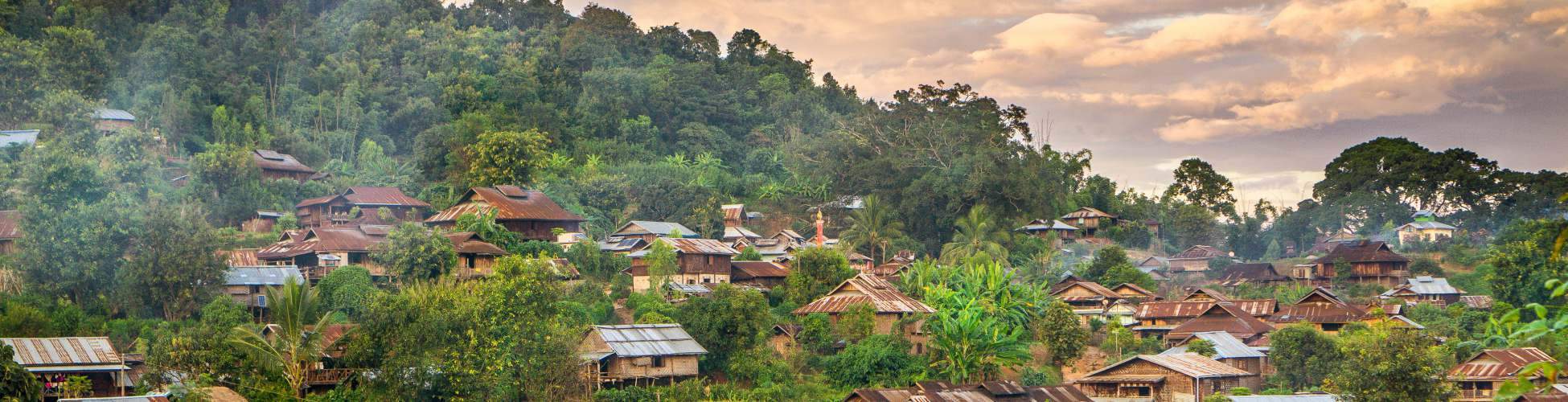 Hsipaw shan village trek adventure