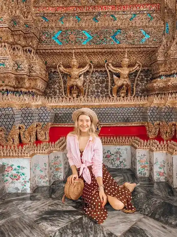 Wat Phra Kaew prova a rica história da Tailândia