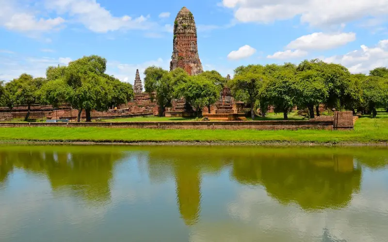 Wat Phra Ram reflete o passado eterno de Ayutthaya