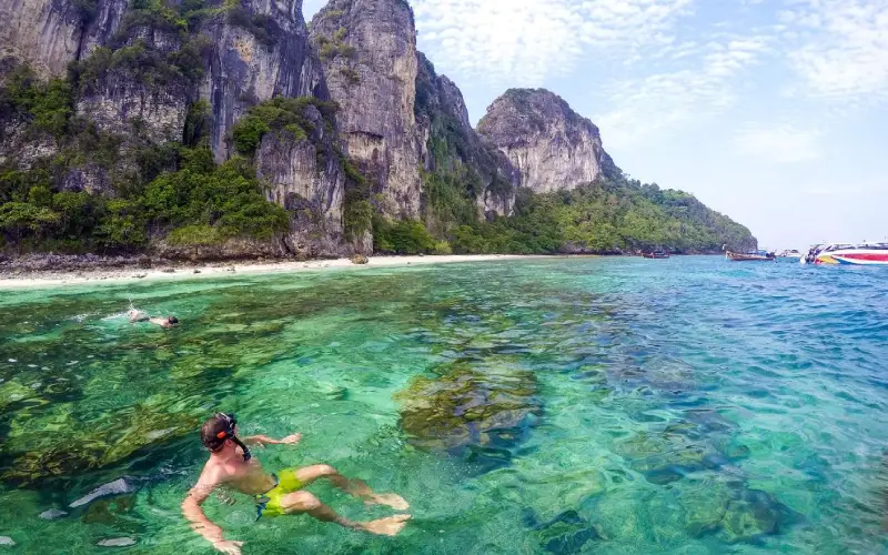 Visite os melhores recifes das ilhas