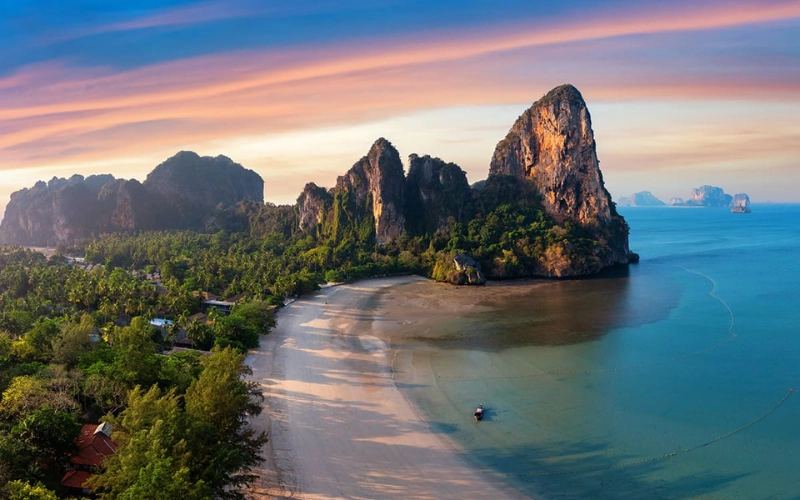 Explore aventura cultura e descanso em Phuket