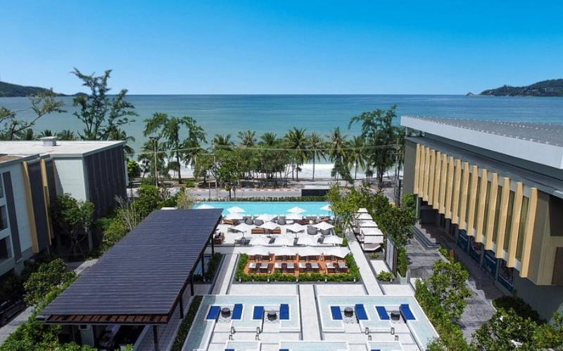 Patong vibra com vida noturna compras e shows