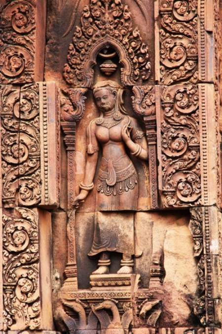 Devata in Banteay Srei