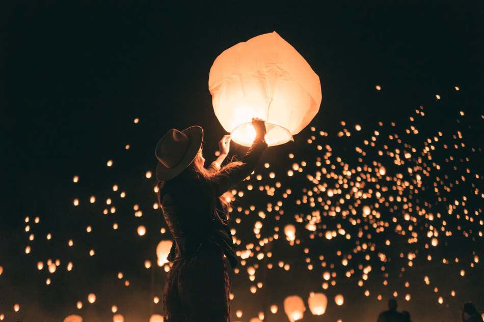 Releasing sky lantern