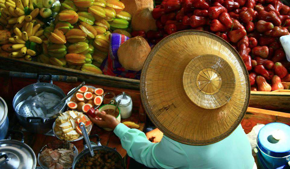 Floating market
