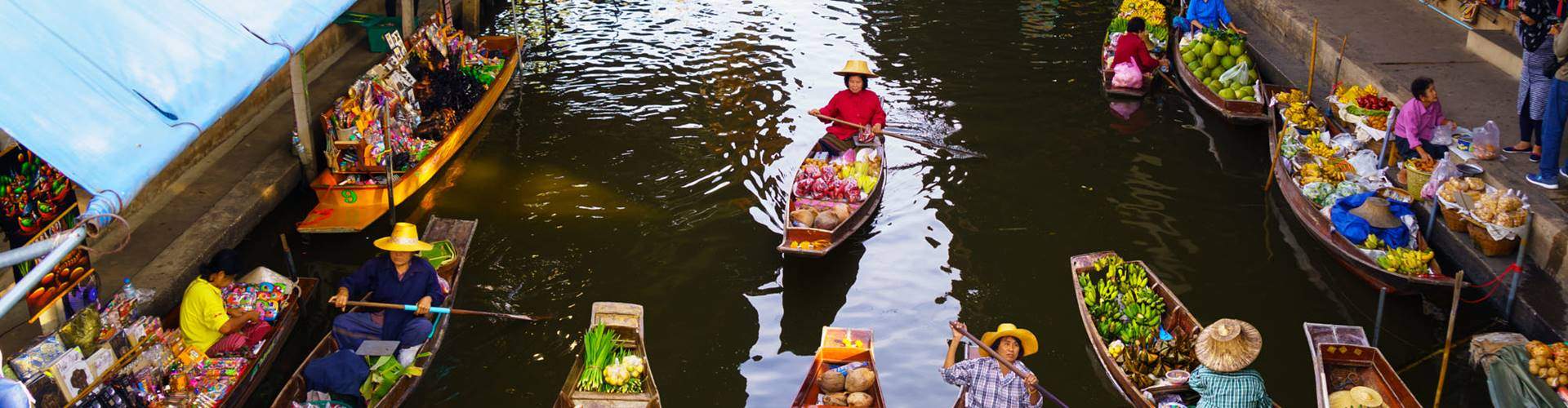 Damnoen Saduak Floating Market