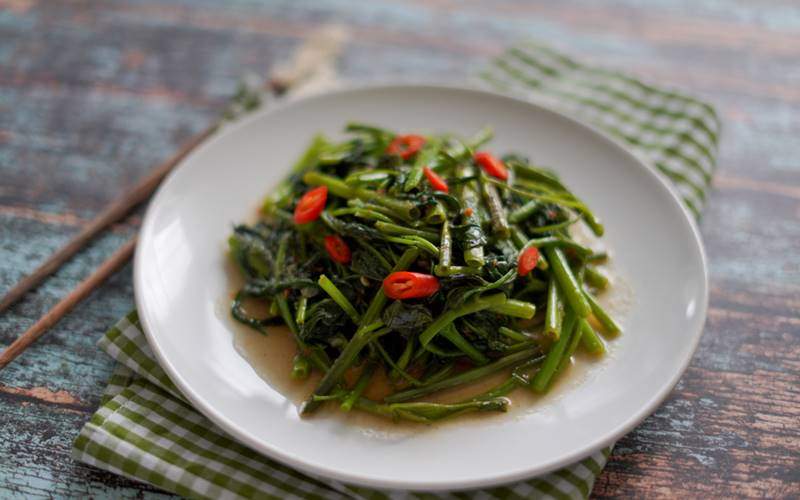 Rau muống xào tỏi