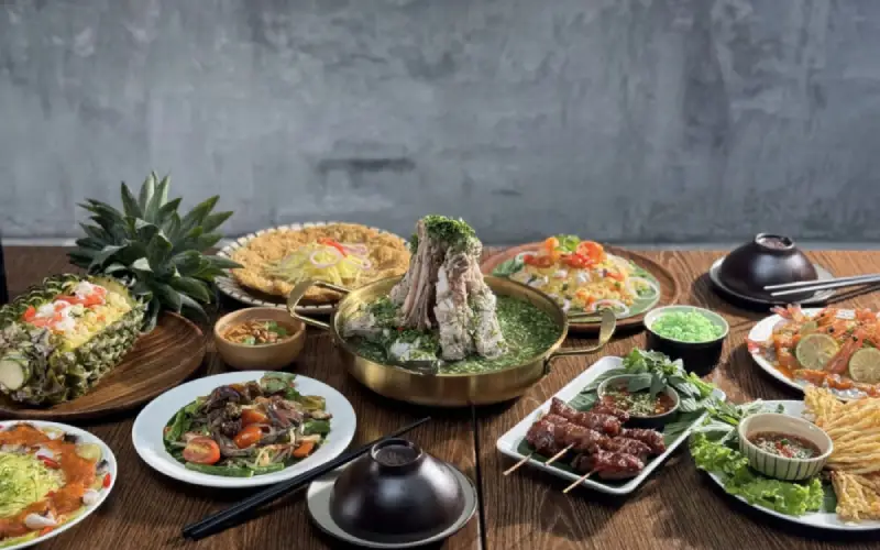 A comida de rua de Chiang Mai oferece uma saborosa jornada pela culinária do norte da Tailândia.