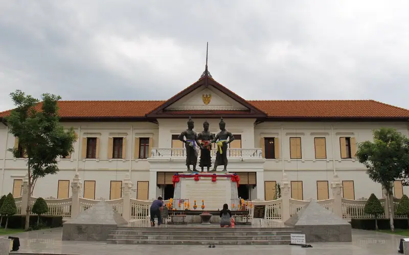 Chiang Mai City Arts & Cultural Centre exibe a fascinante história da região.