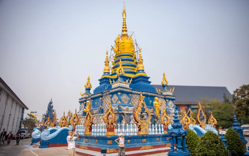 Beleza dourada e espiritualidade fazem deste templo um destino especial.