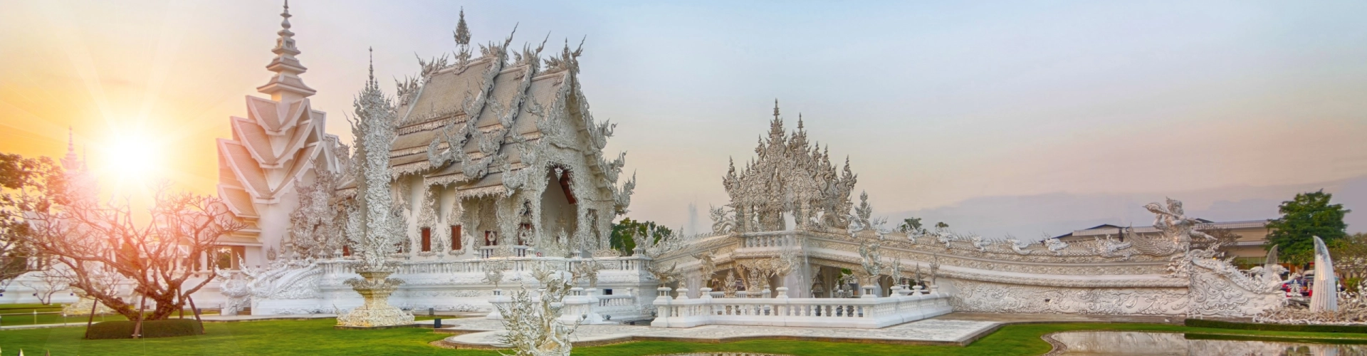 Viagem para Wat Rong Khun