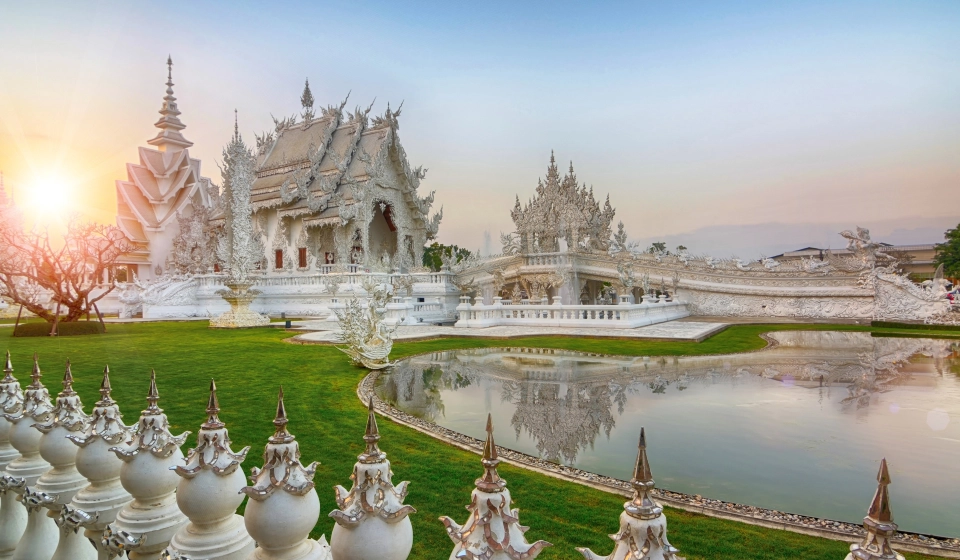 Viagem para Wat Rong Khun