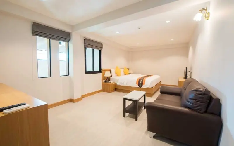 Quartos Grand Deluxe do Old Town Chiangmai luxo e conforto com cama king-size.