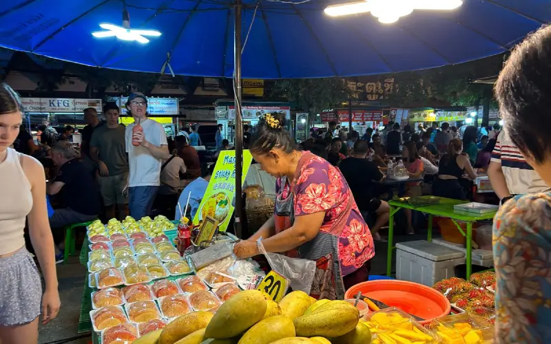Feira de sábado oferece frutas frescas e seguras