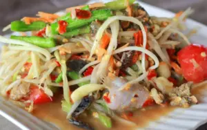 Som Tum (Salada de Mamão Verde)