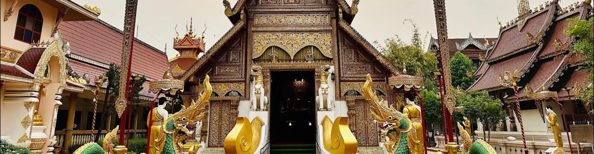 Viagem para Wat Phra Singh Chiang Rai
