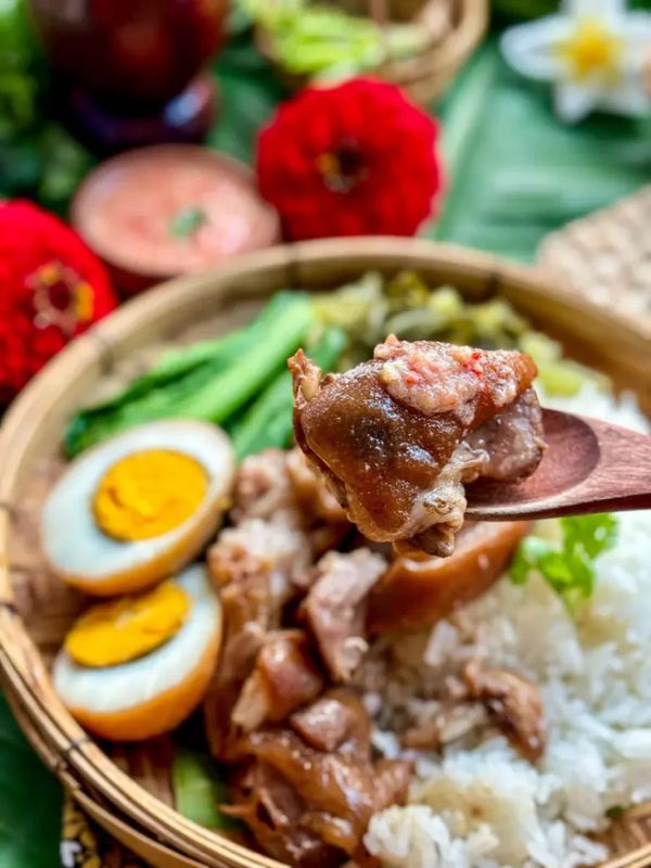 Khao Kha Moo