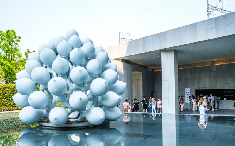 Arte tailandesa brilha no elegante MOCA Bangkok