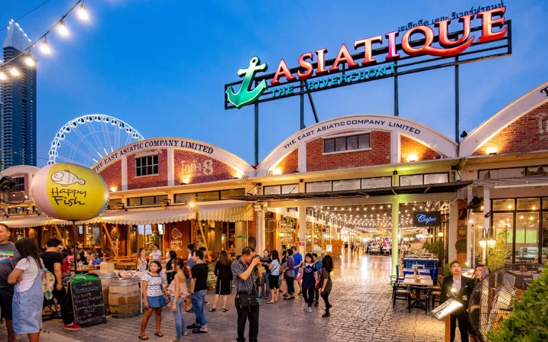 Asiatique mistura moda, comida e vistas do rio