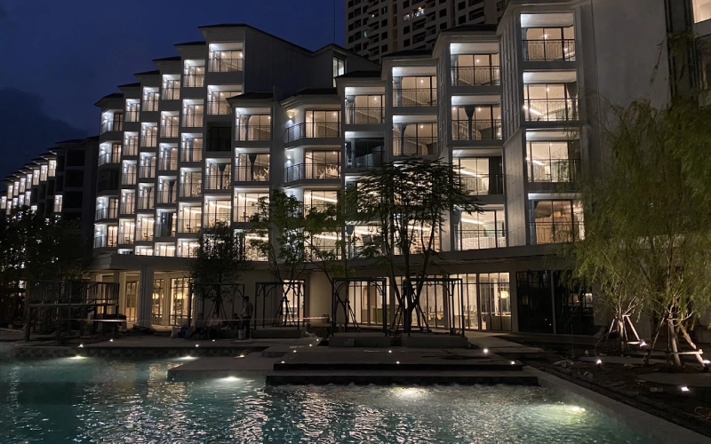 The Quarter Chaophraya oferece conforto e vista do rio