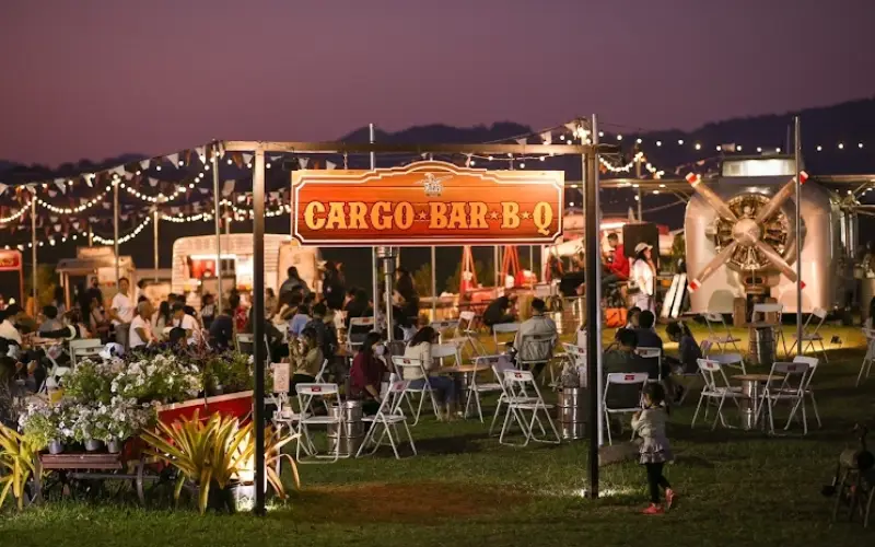 Cargo BBQ é ponto animado para famílias e grupos