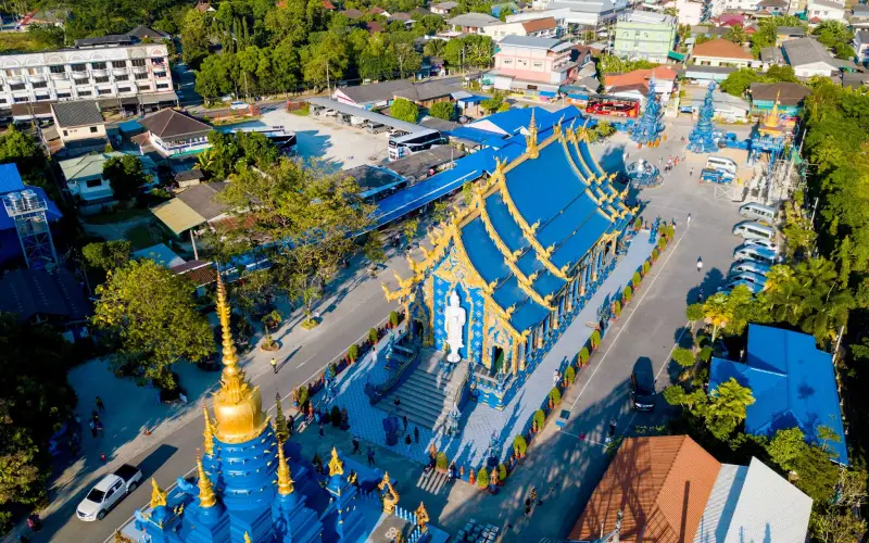 Wat Rong Suea Ten (Blue Temple)