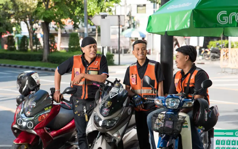 Visitantes usam Grab para ir ao museu Baan Dam