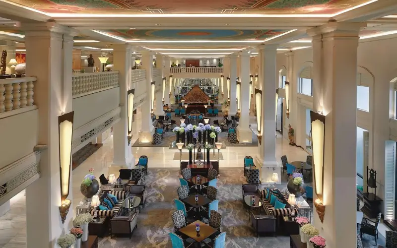 Anantara Siam oferece luxo e elegância no centro