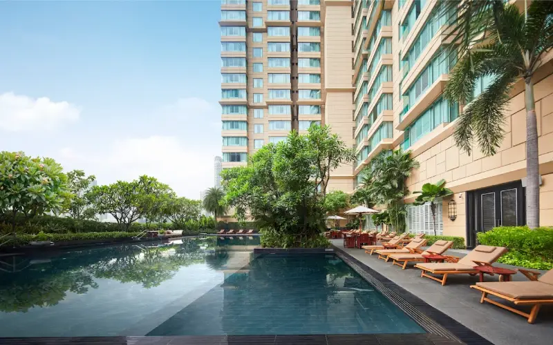 Grande Centre Point Ratchadamri tem luxo e boa localização