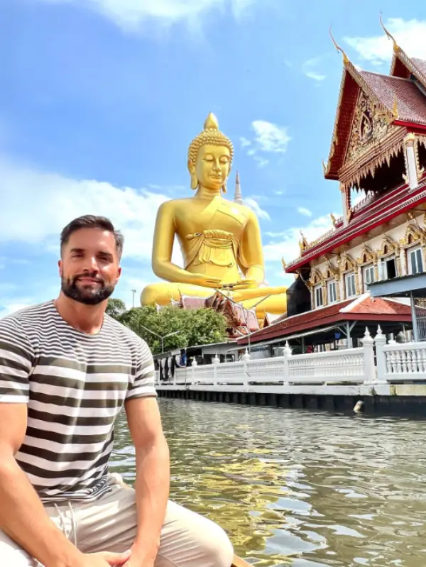 Wat Paknam: famoso por seu Buda gigante