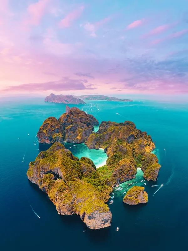 Ko Phi Phi Lee encanta com beleza natural única