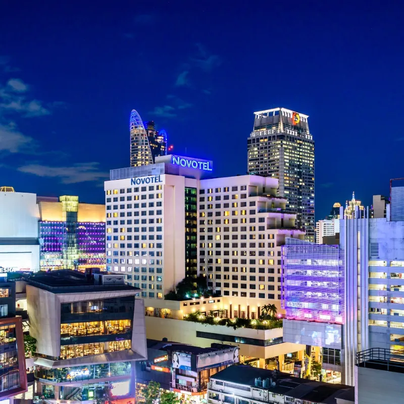 Novotel Silom oferece conforto moderno com estilo