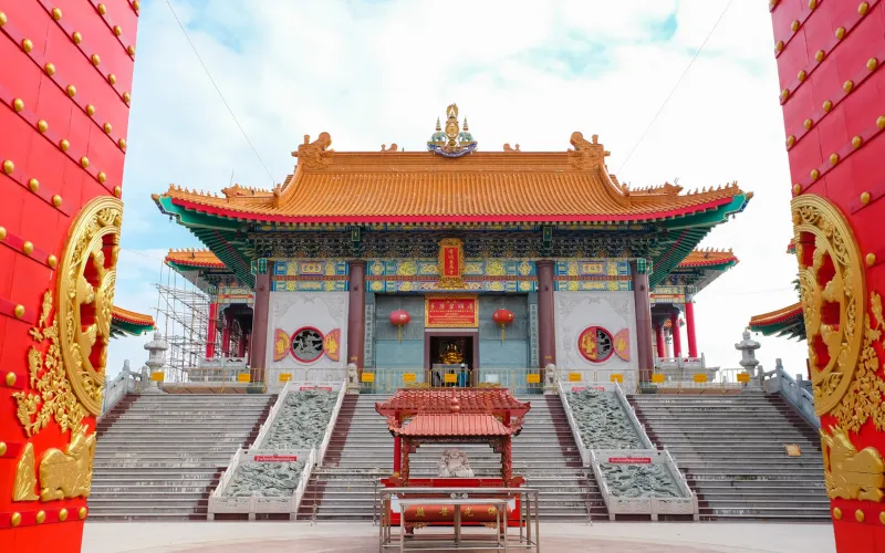 Wat Mangkon: maior templo chinês de Bangkok