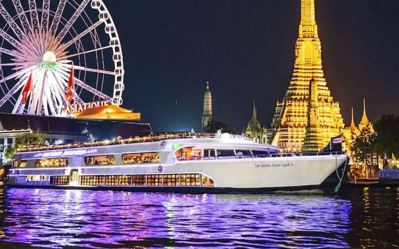 White Orchid ilumina o rio com festa elegante