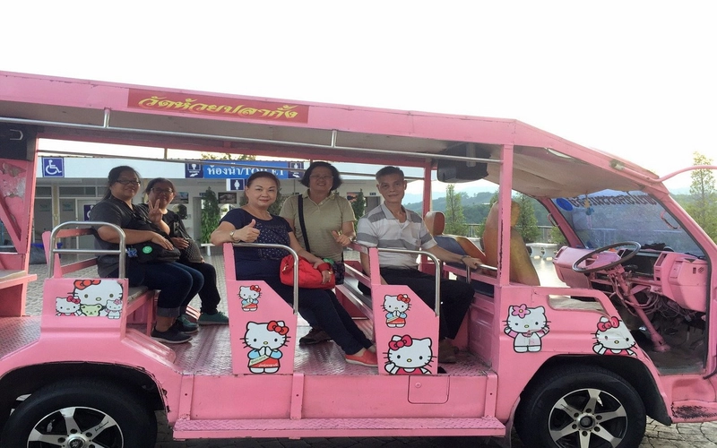 Mundo Asia Tours recomenda agendar antes táxi Grab ou tuk-tuk