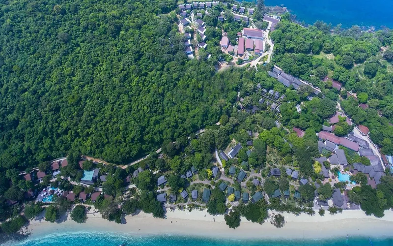 Norte de Phi Phi reúne resorts luxuosos de 4 e 5 estrelas