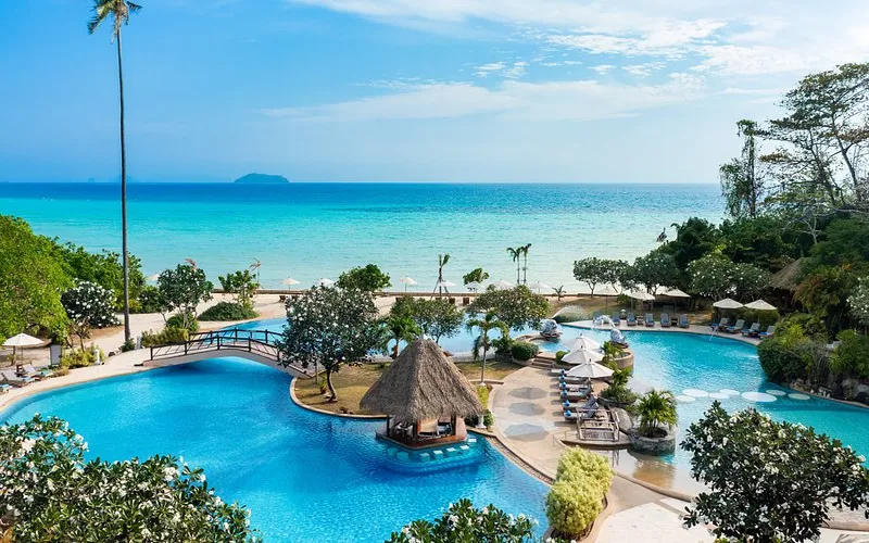 Resorts 4 e 5 estrelas garantem férias com muito conforto