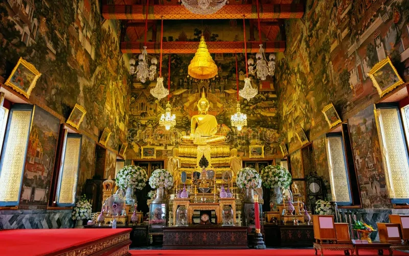 Ubosot pulsa como o coração espiritual do templo