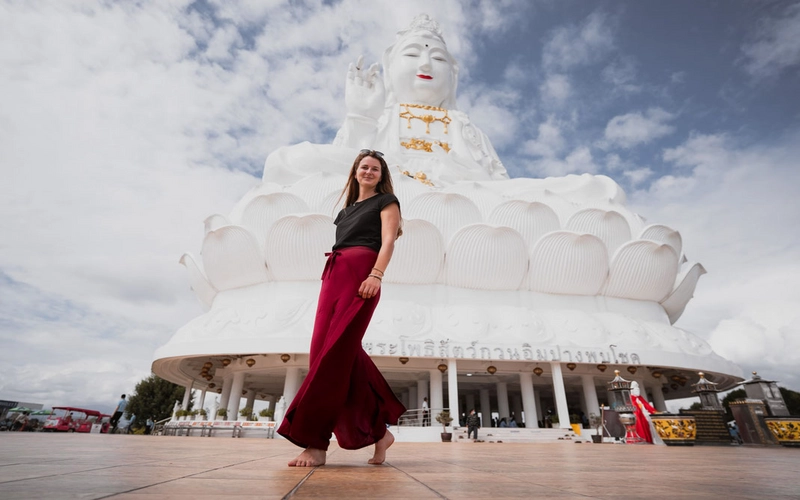 Visitantes sentem paz ao lado da presença imponente