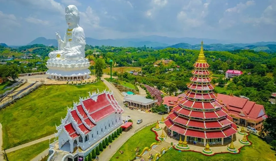 Wat Huay Pla Kang em Chiang Rai: Guia Completo para sua Visita