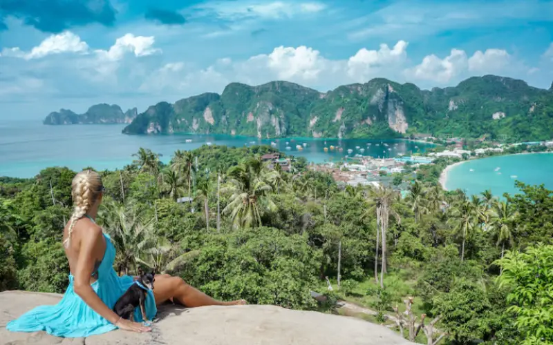 Suba ao mirante de Phi Phi e admire a vista deslumbrante