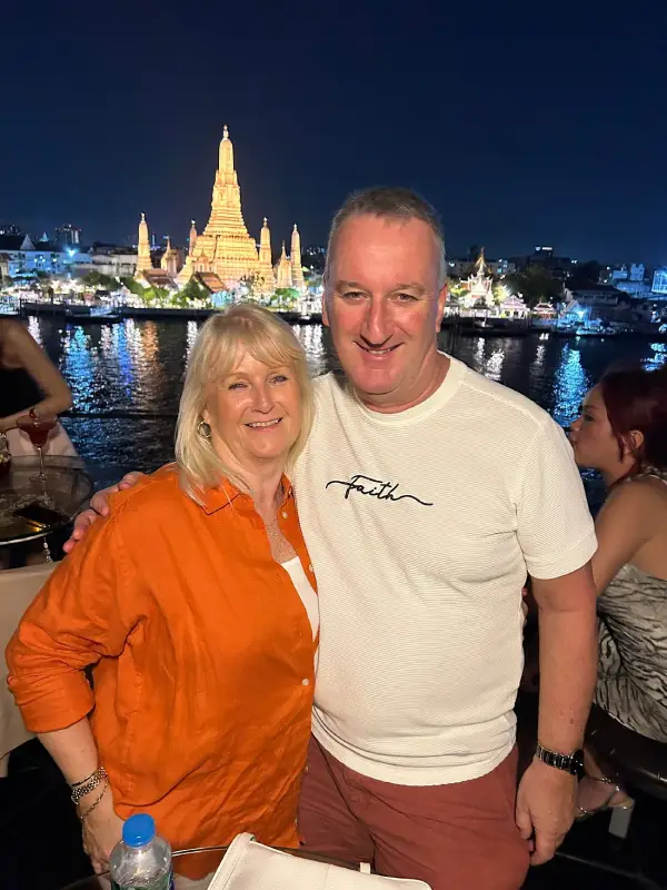 Ambiente elegante e sereno, ideal para uma noite especial