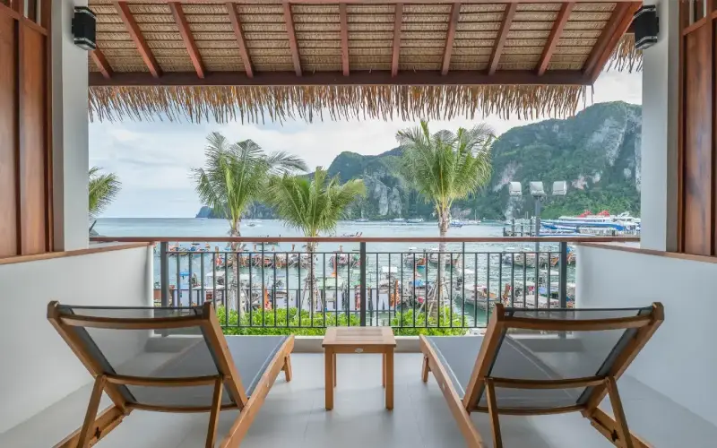 Píer Ao Ton Sai abriga muitos hotéis