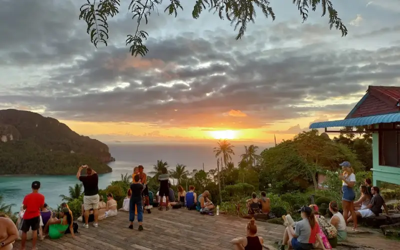 Visite o mirante ao amanhecer ou entardecer