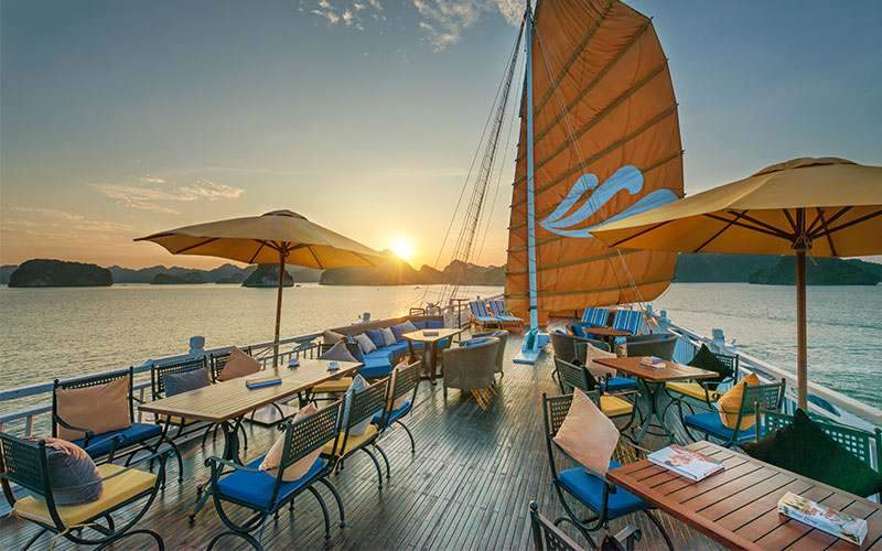 Paradise Sails Cruise