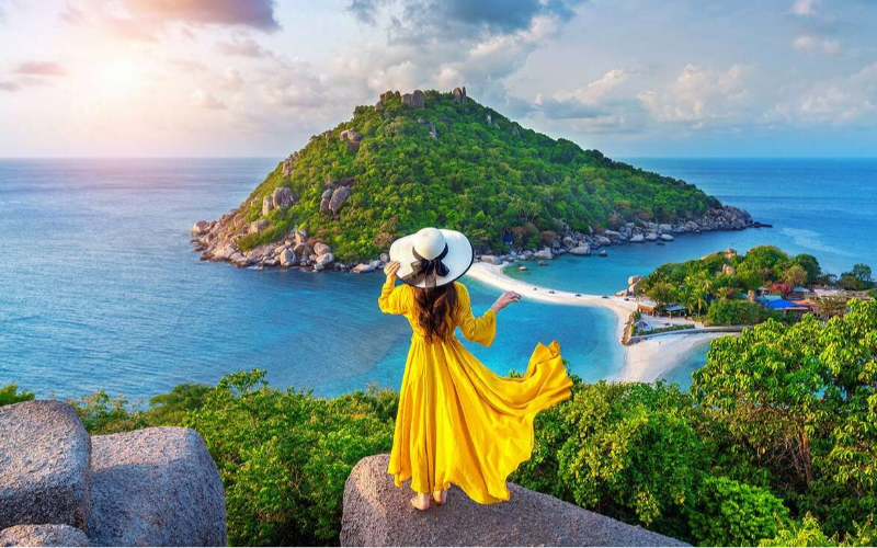 Koh Samui tem praias ensolaradas e vistas tranquilas do mar