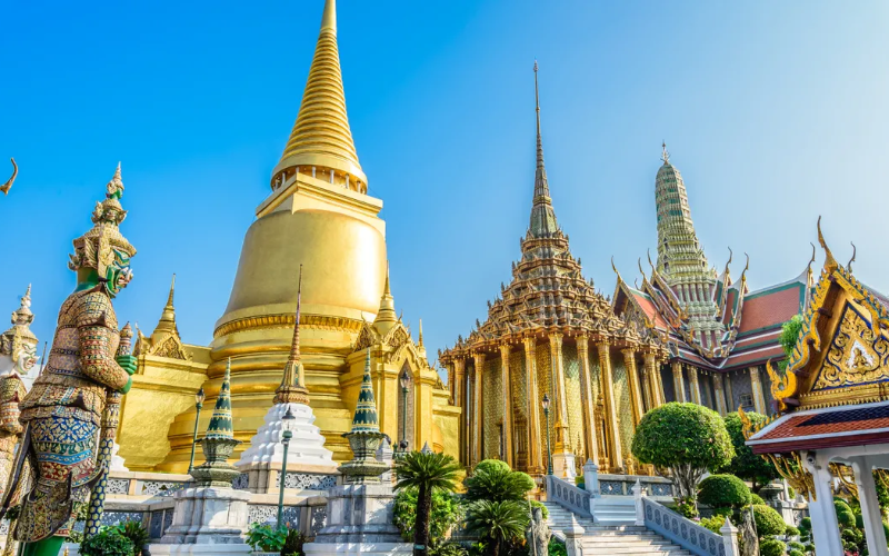 Viva Bangkok com uma mistura de marcos sagrados e cultura vibrante