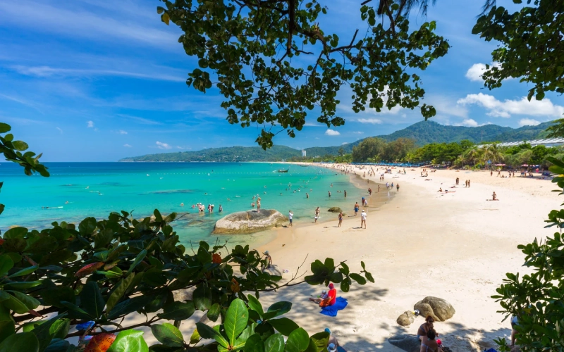 A Praia de Karon é a melhor escolha