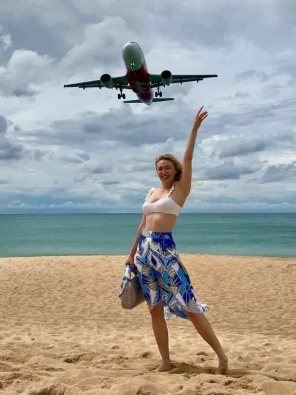 Mai Khao Beach é tranquila e ótima para aviões