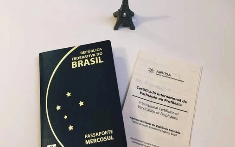O CIVP é obrigatório para entrada; mantenha-o junto com seus documentos de viagem